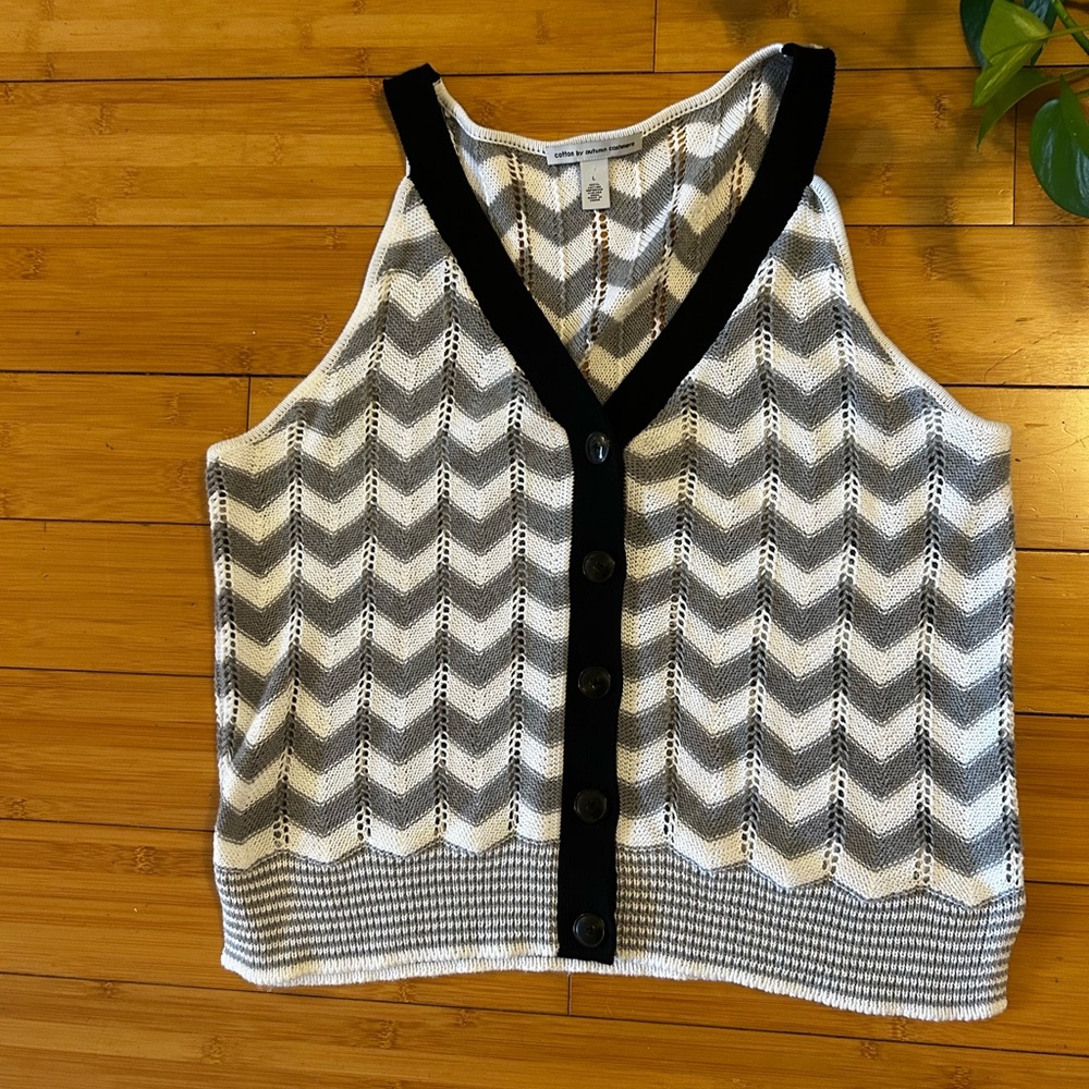 Autumn Cashmere Black and White Chevron Knit Vest